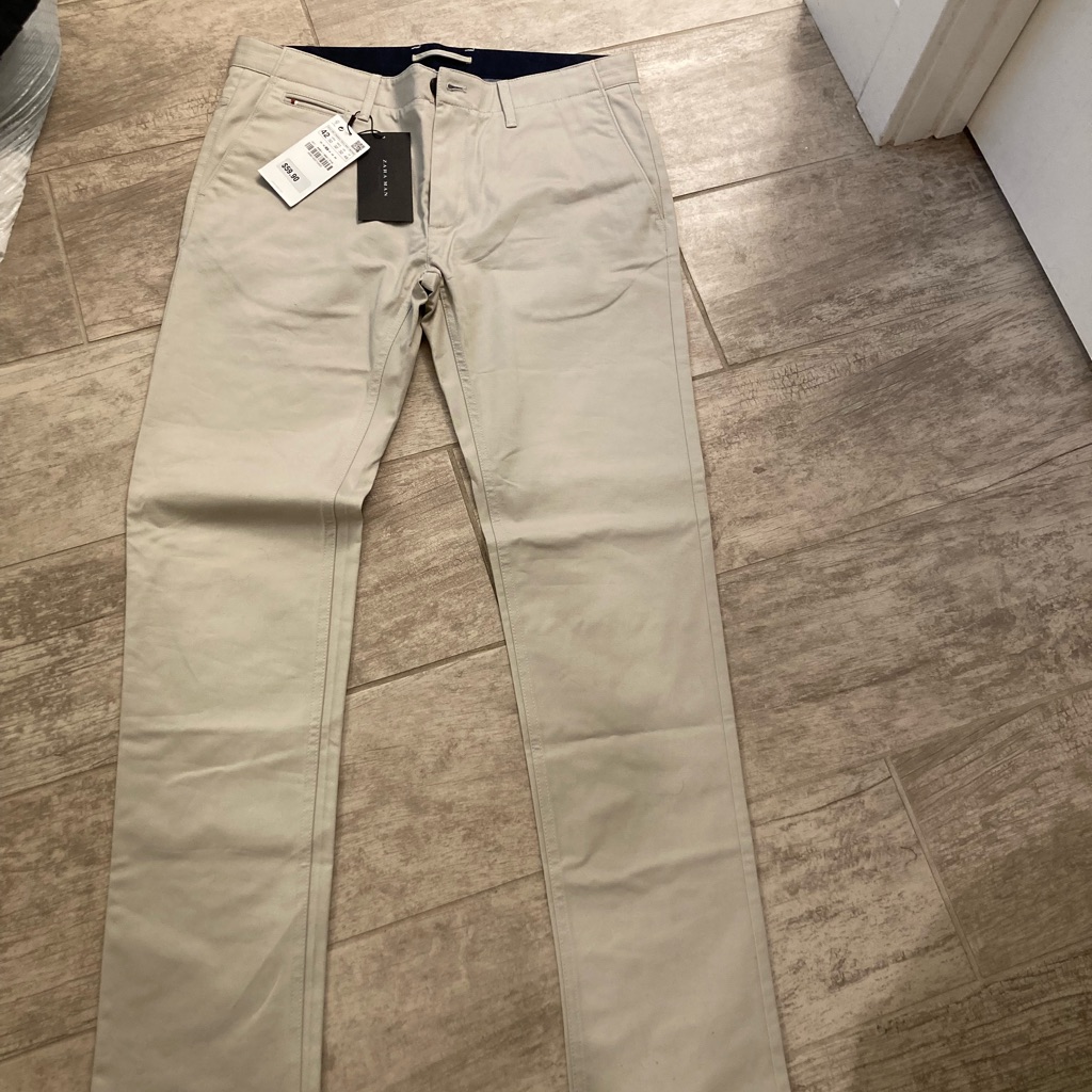 Zara Men  Brand New  S 42